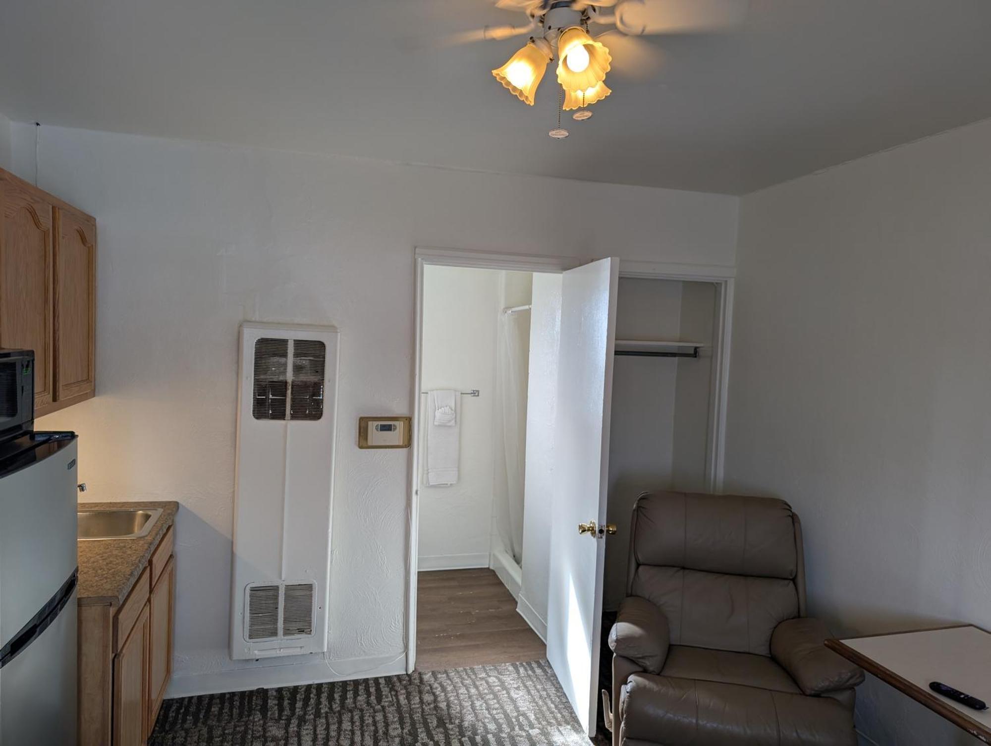 Terry Point Motel Richfield エクステリア 写真