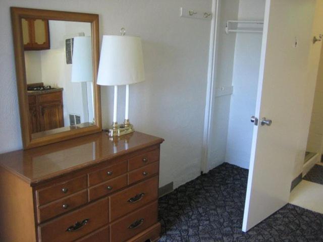 Terry Point Motel Richfield エクステリア 写真